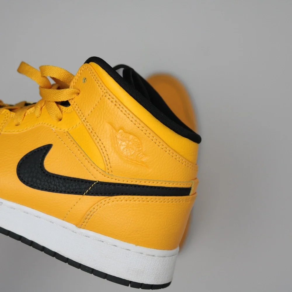 Jordan 1 Mid University Gold Black Sneakers Size 7Y / Women Size 8.5 - Picture 5 of 7